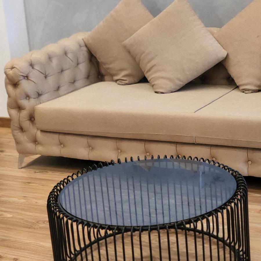 The Laurels - City Center Apartment Тирана Экстерьер фото